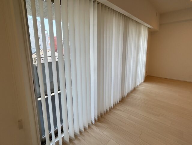 ニチベイ バーチカルブラインド 施工写真