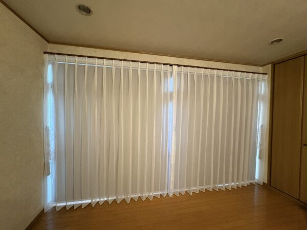 ロールスクリーン レースカーテン