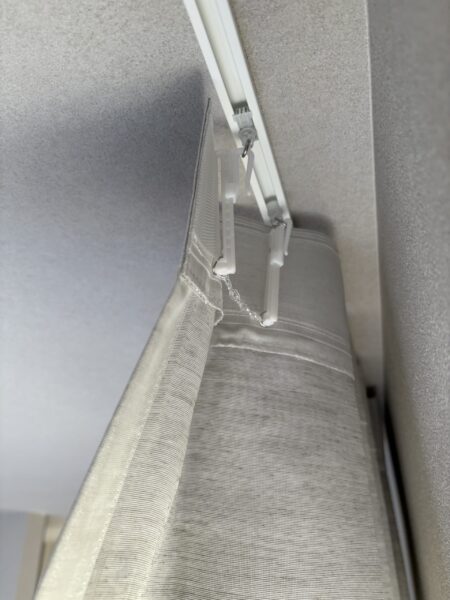 フラットカーテン ピッチキープチェーン