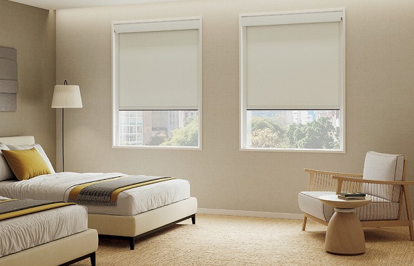 寝室 ガイドレール付きロールスクリーン