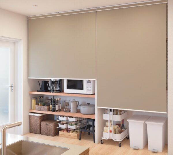 窓周り ロールスクリーン 目隠し