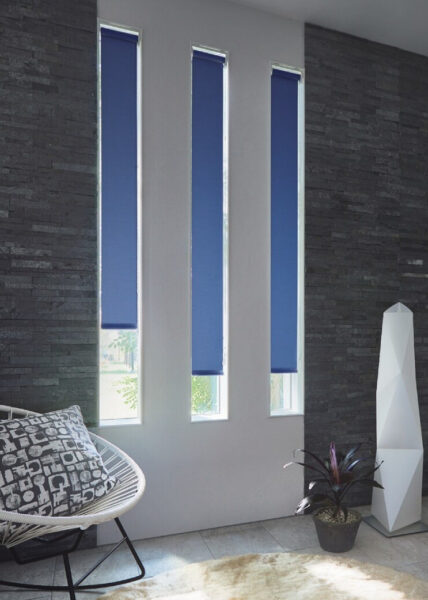 窓周り スリット窓 ロールスクリーン